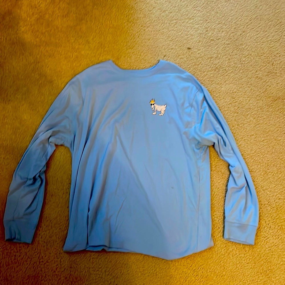 Mens long sleeve shirt.